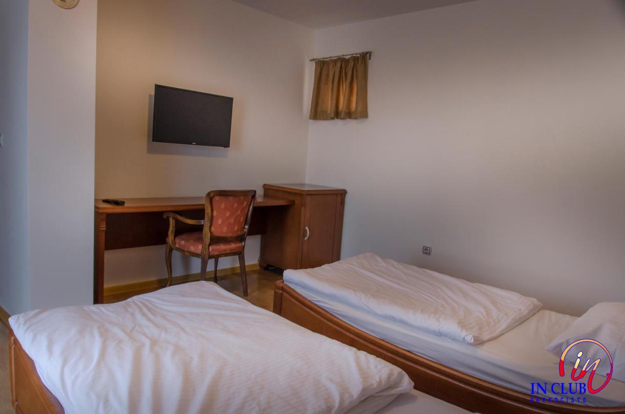 Apartment And Rooms In Club Indija Eksteriør bilde