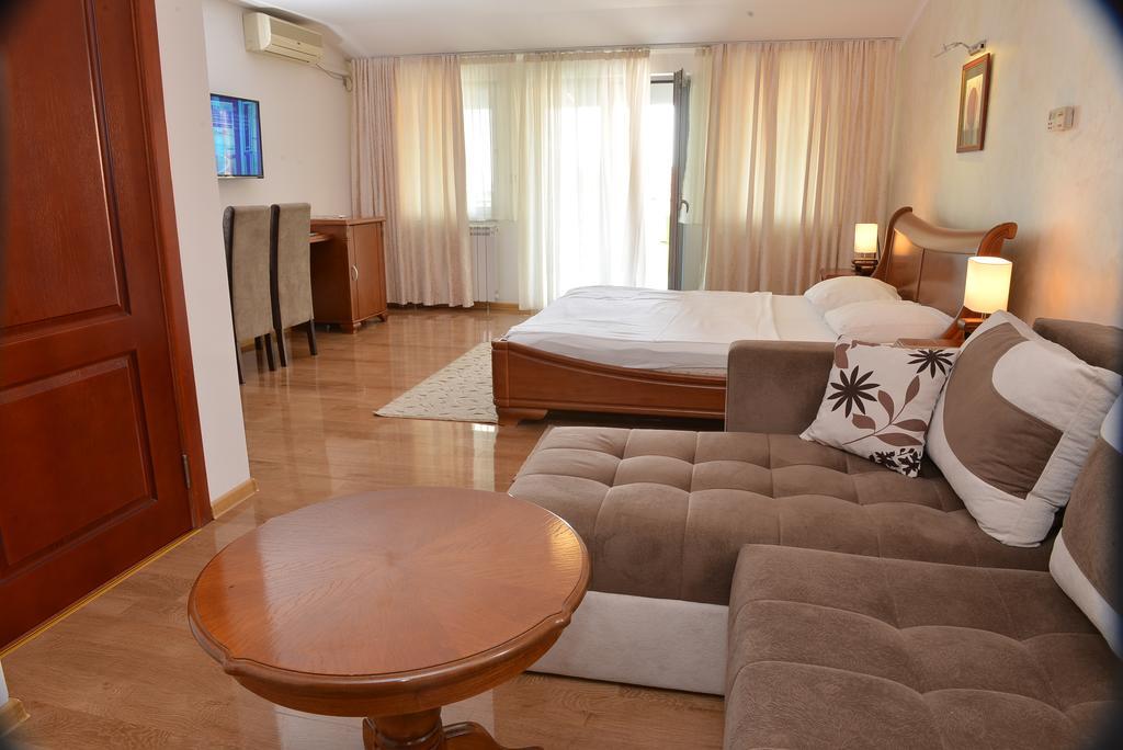 Apartment And Rooms In Club Indija Eksteriør bilde