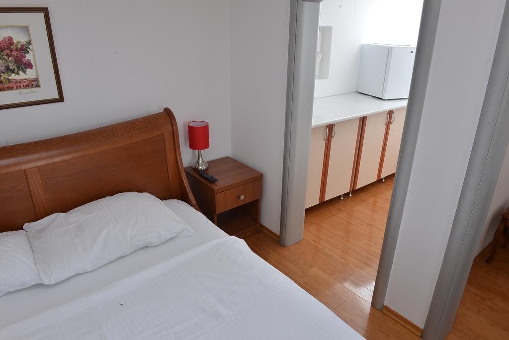 Apartment And Rooms In Club Indija Eksteriør bilde